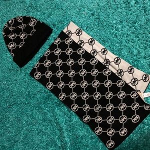 Michael Kors Scarf/Beanie Set